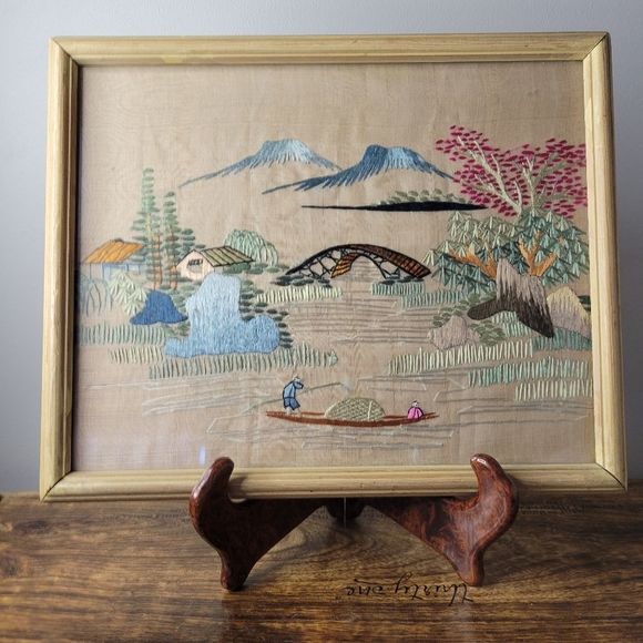 Antique Japanese Silk-Craft Embroidered Art Framed Picture - Picture 2 of 7